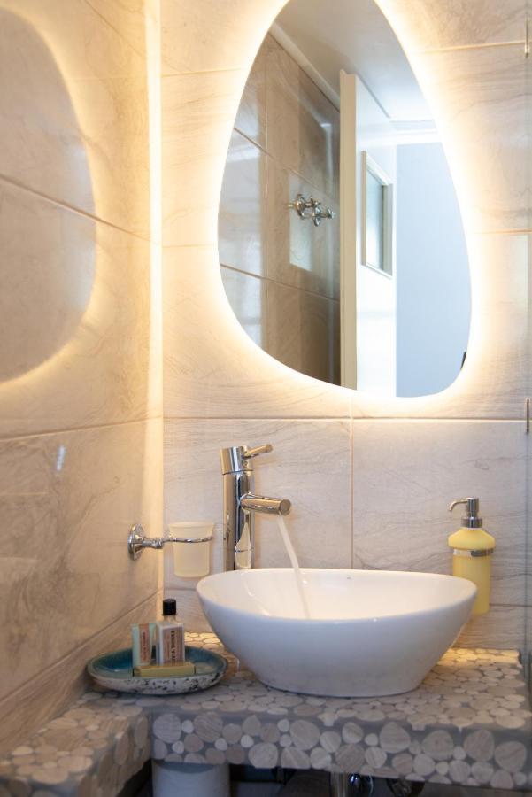 Miles Away Luxury Apartments Platis Gialos  Εξωτερικό φωτογραφία